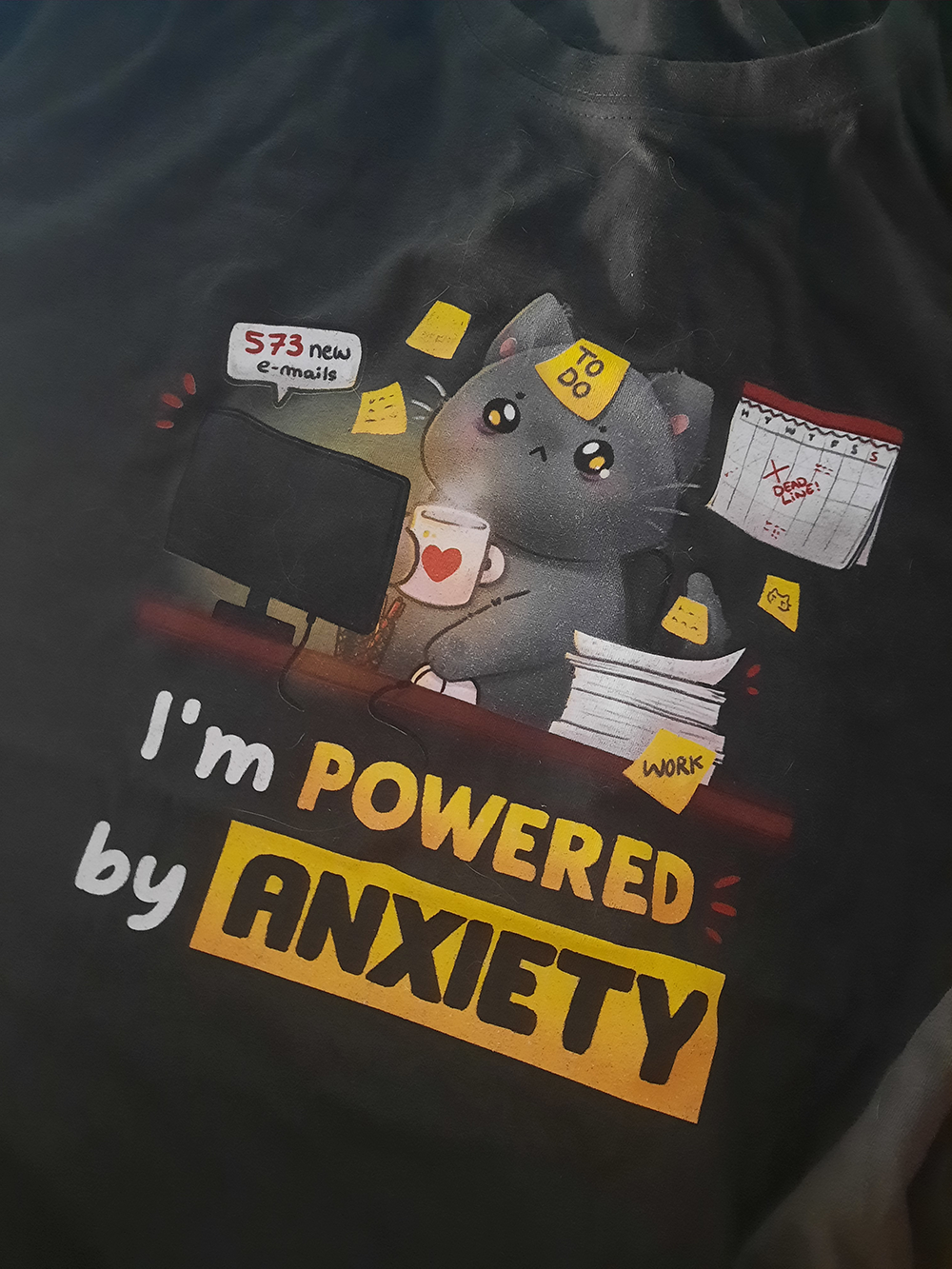 Powered by anxiety - T-shirt